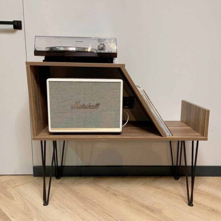 Тумба в кімнату